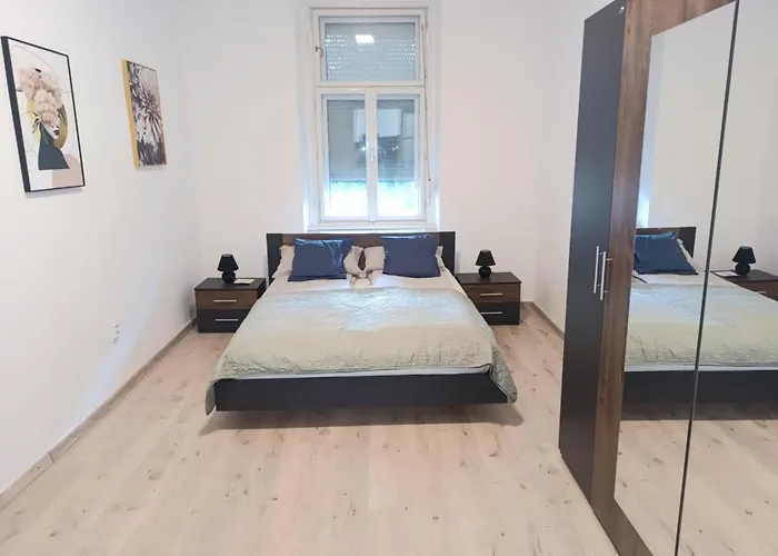 Ibolya Apartament Segedyn