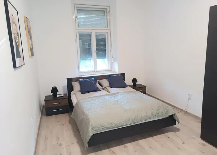 Ibolya Apartament Segedyn